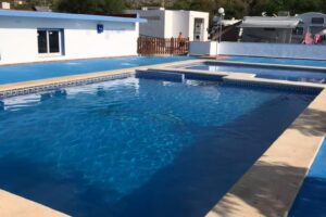 lasmorerasac-piscina1